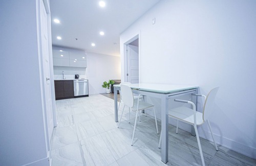 Southwest Casa | Modern New* King&Queen* 1G Wi-Fi*Gym*Easy Parking