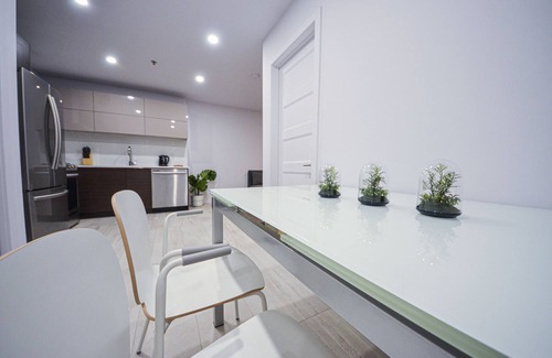 Southwest Casa | Modern New* King&Queen* 1G Wi-Fi*Gym*Easy Parking