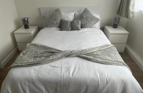 Selhurst Casa | Modern newly refurbished 2 bedroom house in Croydon