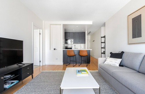 Lower Nob Hill Apartamento | Modern Nob Hill 1BR w/ Sauna, Gym, Stunning City View, by Blueground