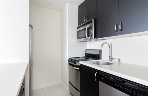 Lower Nob Hill Apartamento | Modern Nob Hill 1BR w/ Sauna, Gym, Stunning City View, by Blueground