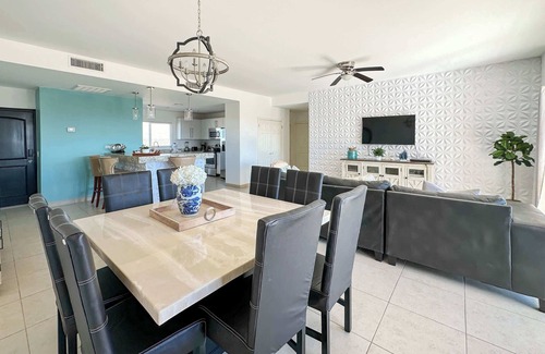 Las Conchas Condominio | Modern Ocean View Condo with Pools & Gym N702