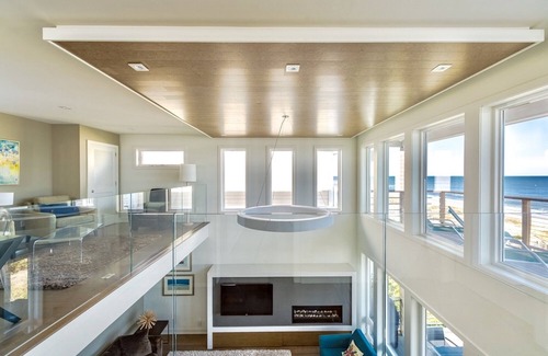 Kure Beach Casa | Moderna casa frente al mar con ascensor