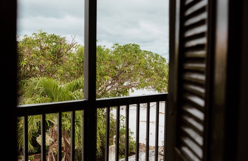 Old San Juan Apartamento | Modern Old San Juan Apartment w/ Courtyard View & 5 mins from every Attraction