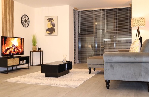 Hemel Hempstead Apartamento | Modern One Bedroom Apartment Open Plan Lounge-Kithchen-Dining Area Free Parking