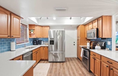 Arlington Park Casa | Modern Organic King Beds Salt POOL/SPA Dwtn Sarasota Retreat near Siesta Beach