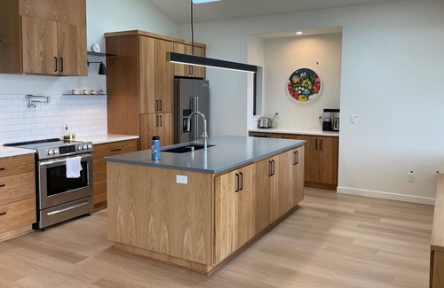 Pacific City Casa | Modern Pacific City home w/views of the Ocean, Nestucca Bay, and Haystack Rock.