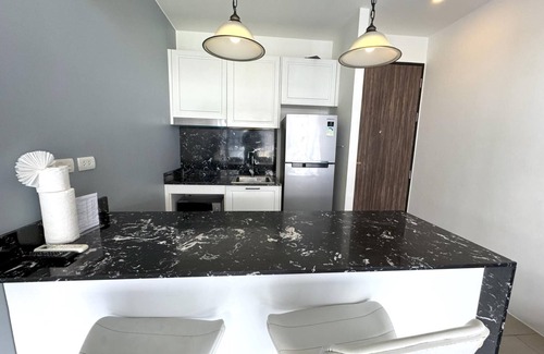 Cherngtalay Apartamento | Modern Palmyrah Condo -pool, gym & parking A502