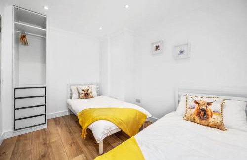 Oban Casa | Modern & Peaceful 2BR Home - Free Parking