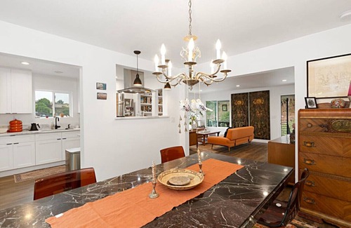 Rolando Village Casa | Modern Peaceful Tucked Away With Private Office
