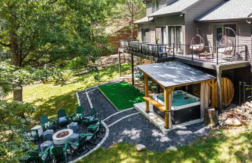 Massanutten Casa | Modern Peaks Hot Tub Sauna GameTheatre Room