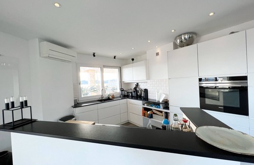 Riou - Petit Juas - Av de Grasse Apartamento | Modern penthouse with 360° sea view in Cannes