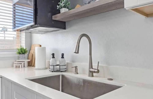 Encanto Condominio | Modern PHX Condo Near Light Rail