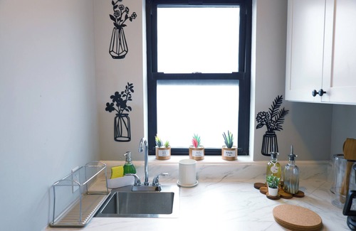 Englewood Apartamento | Modern Private Blue Room Near to NY