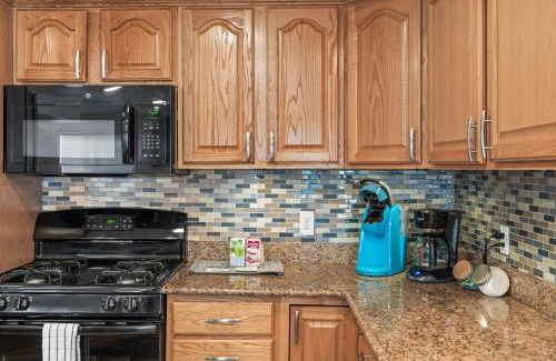 Salt Lake City Casa | Modern Private Whole Unit 4 Bedroom Guest Suite King Bed