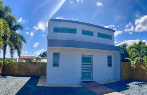 Terranova Casa | Modern property with private pool. Propiedad modernacon piscina privada.