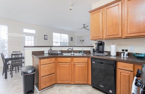 High Point Casa | Modern, Relaxing, Peaceful home near Furniture Market and High Point University