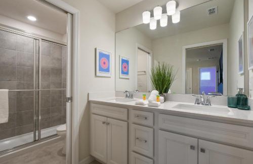 Four Corners Casa | Modern Resort Home w/Pool, Spa & Arcade Access