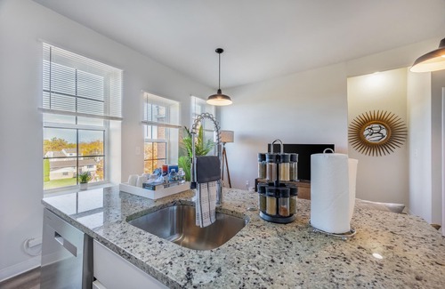 New Center Detroit Apartamento | Modern Retreat Near Henry Ford
