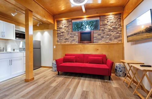 Homestead Casa | Modern Retreat Rustic Home Magical Japanese Garden