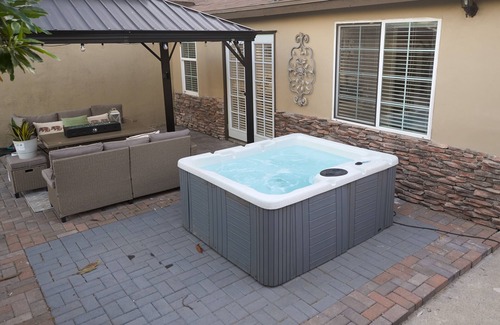 Southwest Anaheim Casa | Modern Retreat w/ Private Spa, Arcade, near Disney, Convention Center & Beaches