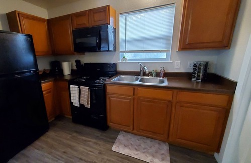 McKinleyville Apartamento | Modern Retro Retreat