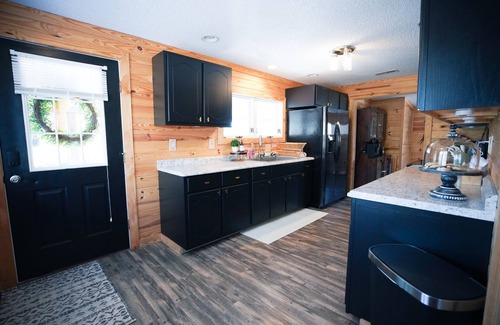 Burgaw Casa | Modern Riverfront Property on Northeast Cape Fear River