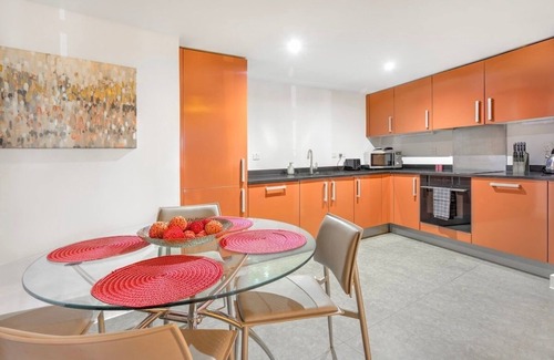 St. Mary's Park Apartamento | Charming 1-Bed flat with gym! Long stays welcome