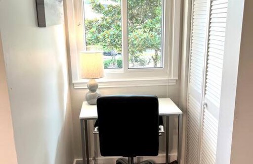Huntsville Apartamento | Modern Rocket City Condo - 3 min to Mid-City