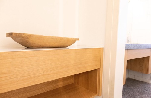 Riedlingen Cama Y Desayuno | modern room in historic villa 3