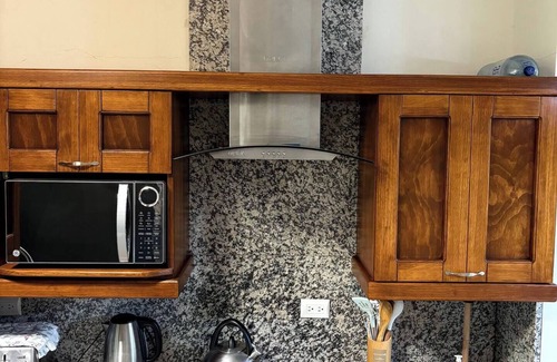 San Salvador Casa | Modern, Safe & Private Home in San Marcos – WiFi + AC + Full Laundry