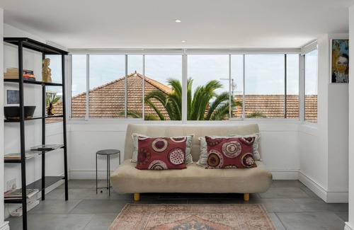 Three Anchor Bay Apartamento | Modern Sea Point Apartment | Central | Parking