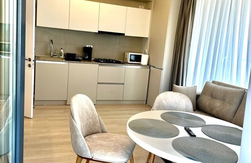 Constanta Apartamento | Modern Seaside Retreat · Stunning Sea View