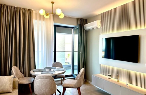 Constanta Apartamento | Modern Seaside Retreat · Stunning Sea View