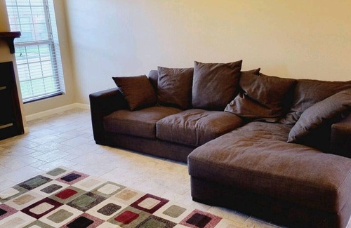 Beaumont Casa | Modern Secluded 2 BR 1.5 Bath
