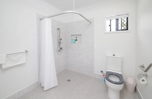Kuraby Casa | Modern Serene Studio with Free Parking & New Build
