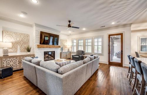Lower Greenville Casa | Modern Serenity