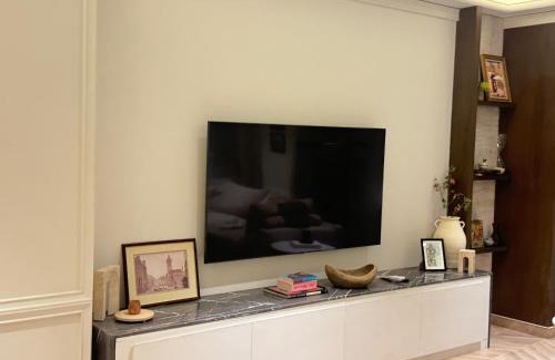Loralai District Apartamento | Modern Serviced Apartments in Penta Square DHA Lahore Book Luxury Stay