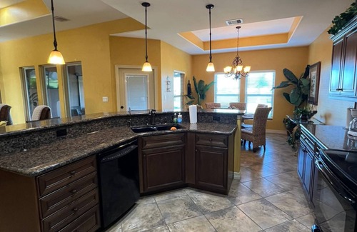 Port Isabel Casa | Modern Single Family Home near the Beach