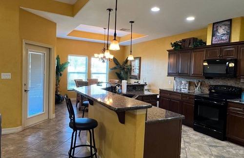Port Isabel Casa | Modern Single Family Home near the Beach