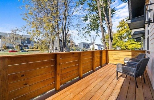 Kansas City Casa | Modern Sleek Home! Near ALL Entertainment Districts!