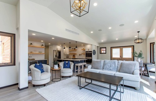 Rapid City Casa | Modern Smart House - 2BR/2BA - Wildlife Views - 2 Patios + Fire Pits