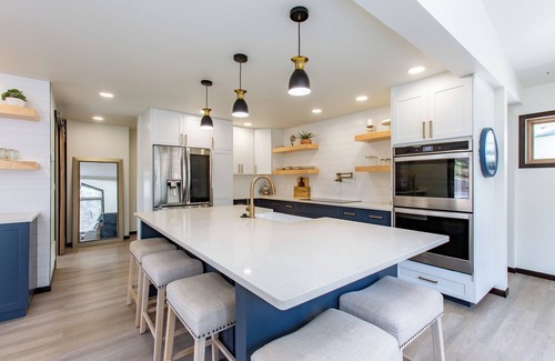 Rapid City Casa | Modern Smart House - 2BR/2BA - Wildlife Views - 2 Patios + Fire Pits