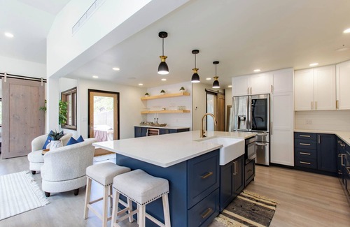 Rapid City Casa | Modern Smart House - 2BR/2BA - Wildlife Views - 2 Patios + Fire Pits