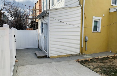 North Philadelphia West Casa | Moderno, recientemente actualizado! Mejor en la ciudad, asequible! 4 Smart TV's!