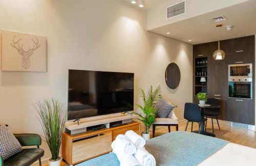 Jumeirah Village Apartamento | Modern Space With Free WiFi & Parking