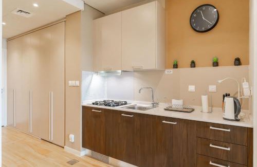 Jumeirah Village Apartamento | Modern Space With Free WiFi & Parking