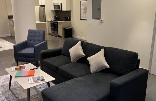 Downtown Los Angeles Condominio | Modern, Spacious 1 Bedroom Loft in DTLA - FREE Parking