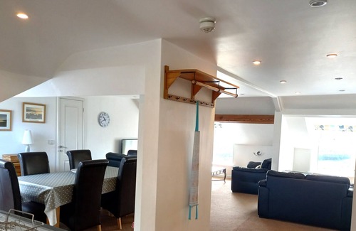 Trearddur Bay Apartamento | Apartamento moderno y espacioso, impresionantes vistas al mar, uso de piscinas climatizadas cubiertas