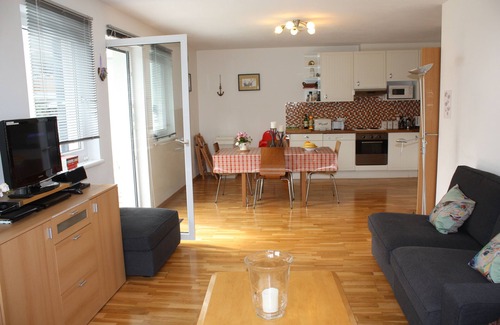 Zell am See Apartamento | Apartamento moderno y espacioso: a 250 m del centro de la ciudad, a 300 m de los remontes